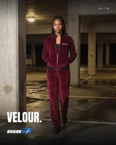 VELOUR tracksuit post